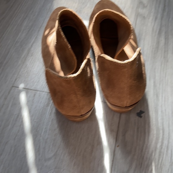 Lucky Boots 8.5 - Picture 4 of 5